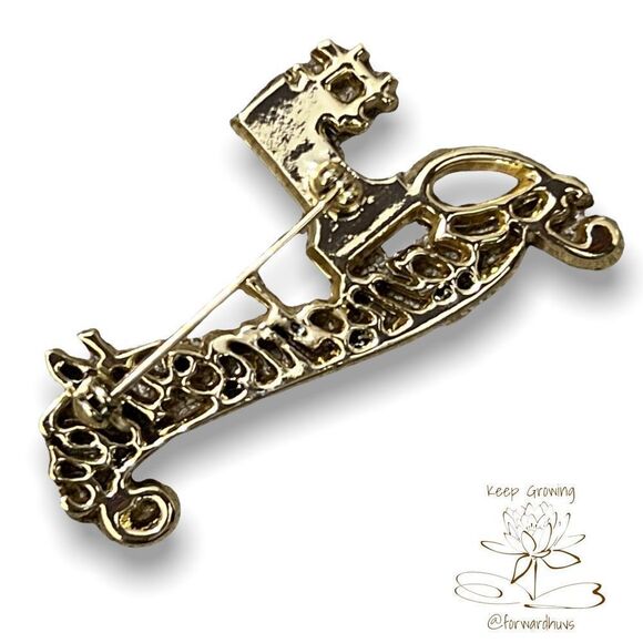 Bundle Sale 3 for $15 | #1 Grandmother Brooch Pin - Picture 3 of 7